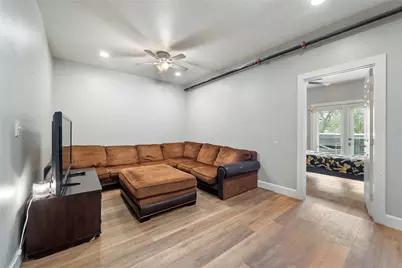 201 W 31st Street #B, Austin, TX 78705 - Photo 6