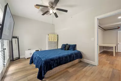 201 W 31st Street #B, Austin, TX 78705 - Photo 12
