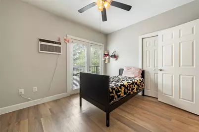 201 W 31st Street #B, Austin, TX 78705 - Photo 8