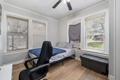 201 W 31st Street #B, Austin, TX 78705 - Photo 22