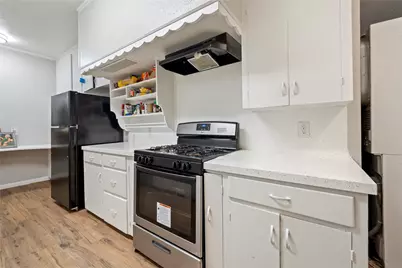 201 W 31st Street #B, Austin, TX 78705 - Photo 16