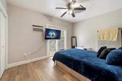 201 W 31st Street #B, Austin, TX 78705 - Photo 12