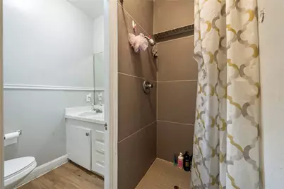 201 W 31st Street #B, Austin, TX 78705 - Photo 20