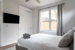 2906 Webberville Rd, Austin, TX 78702 - Photo 8