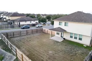306 Oak Creek Way, New Braunfels, TX 78130 - Photo 24