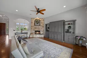 113 Swallowtail Dr, Austin, TX 78737 - Photo 2