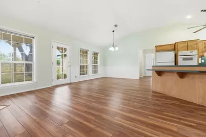 309 Oakwood Loop, San Marcos, TX 78666 - Photo 8