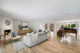 8805 Point W Dr, Austin, TX 78759 - Photo 18
