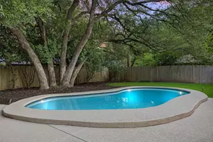 8805 Point W Dr, Austin, TX 78759 - Photo 36