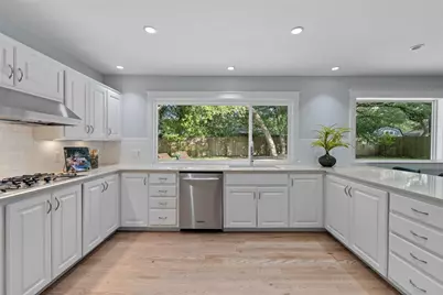 8805 Point West Drive, Austin, TX 78759 - Photo 16