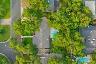 8805 Point W Dr, Austin, TX 78759 - Photo 40