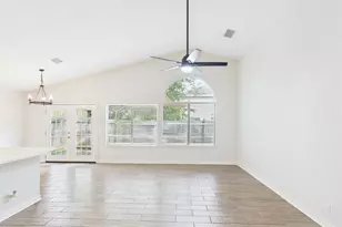 7400 Crepe Myrtle Dr, Austin, TX 78744 - Photo 10