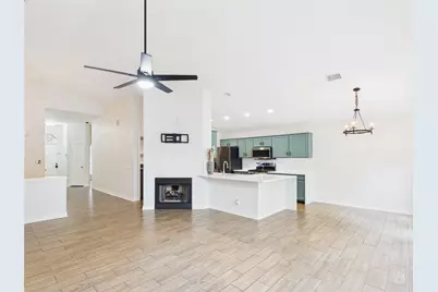 7400 Crepe Myrtle Drive, Austin, TX 78744 - Photo 4
