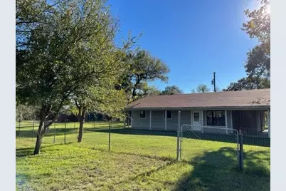 206 Woodland Acres Drive, Marble Falls, TX 78654 - Photo 2