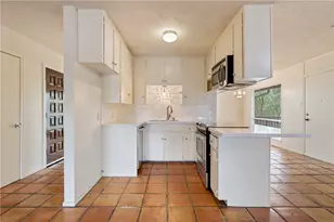 4810 Timberline Dr, Austin, TX 78746 - Photo 14