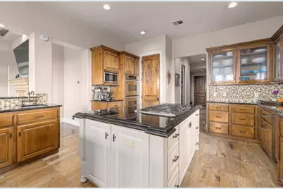 9104 Atwater Cove, Austin, TX 78733 - Photo 10