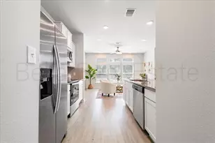 605 W South St, Leander, TX 78641 - Photo 8