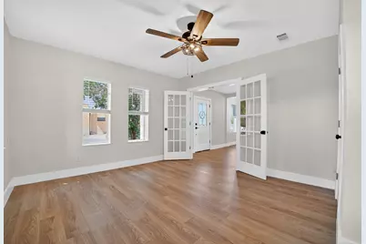 1205 E 9th Street, Austin, TX 78702 - Photo 20