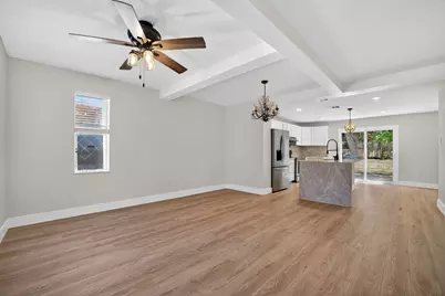 1205 E 9th Street, Austin, TX 78702 - Photo 4