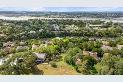 711 Sunfish Street, Lakeway, TX 78734 - Photo 10