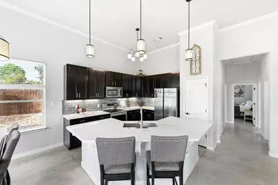 133 & 135 E Keanahalululu Lane, Bastrop, TX 78602 - Photo 10