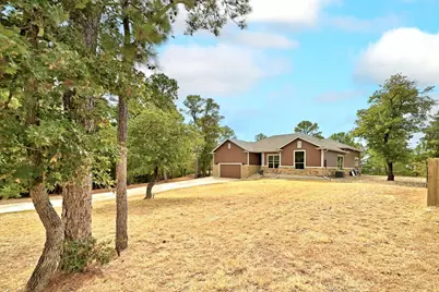 133 & 135 E Keanahalululu Lane, Bastrop, TX 78602 - Photo 2