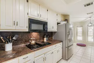 10705 Pinehurst Dr, Austin, TX 78747 - Photo 12