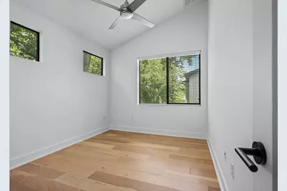 939 E 52nd Street #2, Austin, TX 78751 - Photo 16