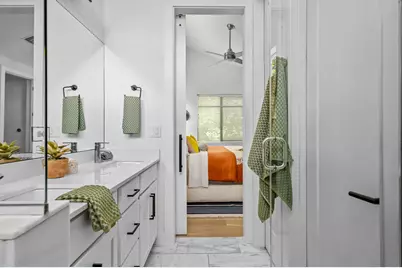 939 E 52nd Street #2, Austin, TX 78751 - Photo 14
