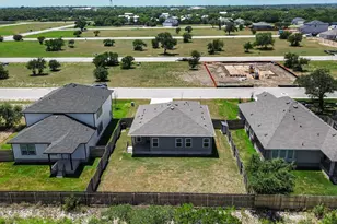 513 Lucky Ave, Bertram, TX 78605 - Photo 32