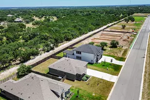 513 Lucky Ave, Bertram, TX 78605 - Photo 34