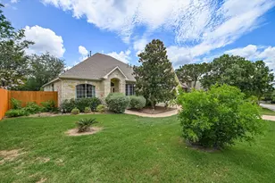 221 Abbey Dr, Austin, TX 78737 - Photo 2
