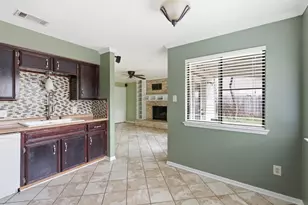 105 Norwood Dr, Georgetown, TX 78628 - Photo 8