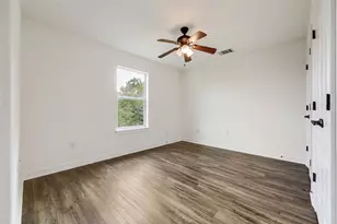 21825 Surrey Ln, Lago Vista, TX 78645 - Photo 22