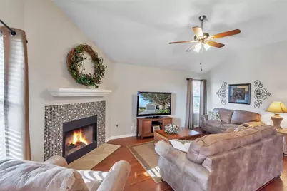 310 Stewart Drive, Hutto, TX 78634 - Photo 6