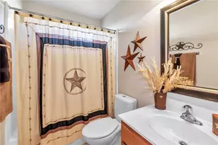 310 Stewart Dr, Hutto, TX 78634 - Photo 18