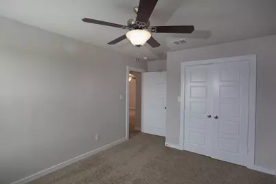 113 Lakeview Court, Kyle, TX 78640 - Photo 10