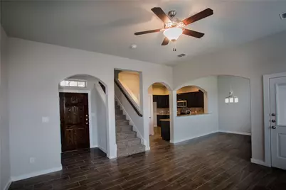 113 Lakeview Court, Kyle, TX 78640 - Photo 2