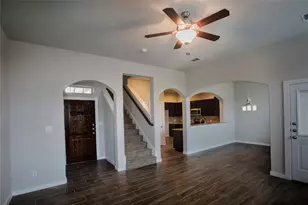 113 Lakeview Ct, Kyle, TX 78640 - Photo 2