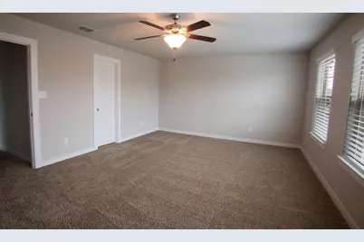 113 Lakeview Court, Kyle, TX 78640 - Photo 8