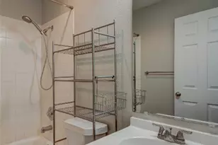 202 S College St, Georgetown, TX 78626 - Photo 26