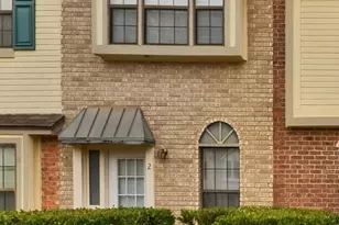 202 S College St, Georgetown, TX 78626 - Photo 2