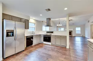 9706 Moorberry St, Austin, TX 78729 - Photo 8