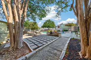 2124 Burton Dr, Austin, TX 78741 - Photo 16