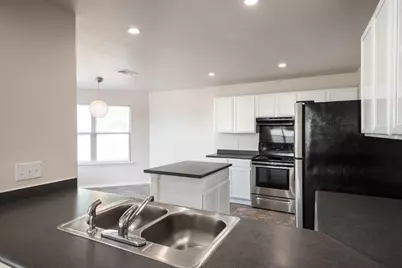 4618 Lyra Circle, Austin, TX 78744 - Photo 10