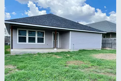 450 S Leon Street, Giddings, TX 78942 - Photo 22