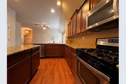 2708 Cottonwood Shores Drive, Austin, TX 78725 - Photo 16