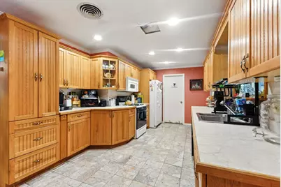 606 E Liberty Avenue, Round Rock, TX 78664 - Photo 10