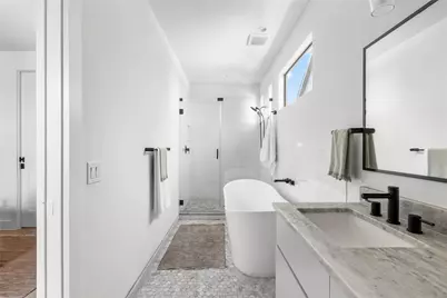 2804 E 22nd Street #B, Austin, TX 78722 - Photo 10