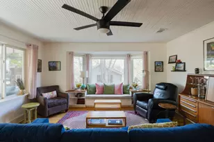 2102 Travis Heights Blvd, Austin, TX 78704 - Photo 2